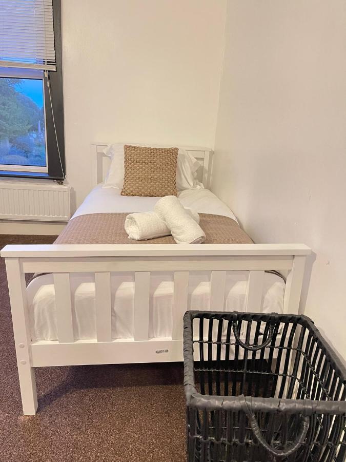 Lovely Dog Friendly, 3 Bed Home Sleeps 8, With Parking & Fenced Garden Work Contractor Leisure, Jasper 캠브리지 외부 사진