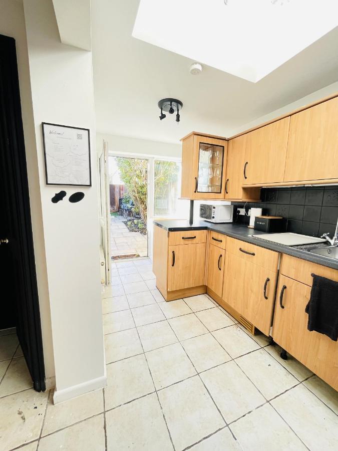 Lovely Dog Friendly, 3 Bed Home Sleeps 8, With Parking & Fenced Garden Work Contractor Leisure, Jasper 캠브리지 외부 사진