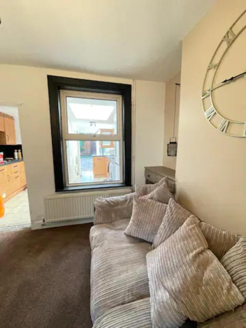 Lovely Dog Friendly, 3 Bed Home Sleeps 8, With Parking & Fenced Garden Work Contractor Leisure, Jasper 캠브리지 외부 사진