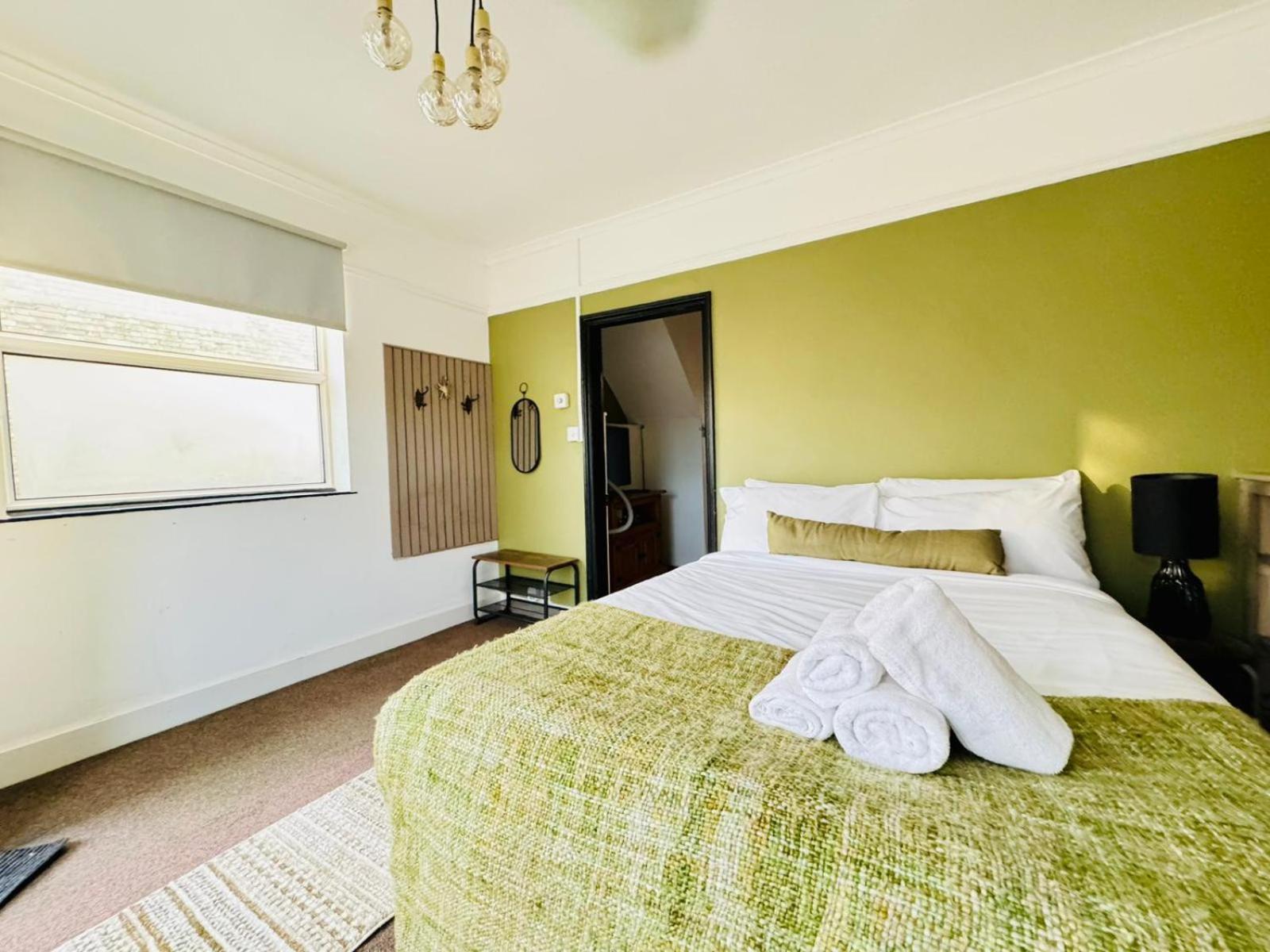 Lovely Dog Friendly, 3 Bed Home Sleeps 8, With Parking & Fenced Garden Work Contractor Leisure, Jasper 캠브리지 외부 사진