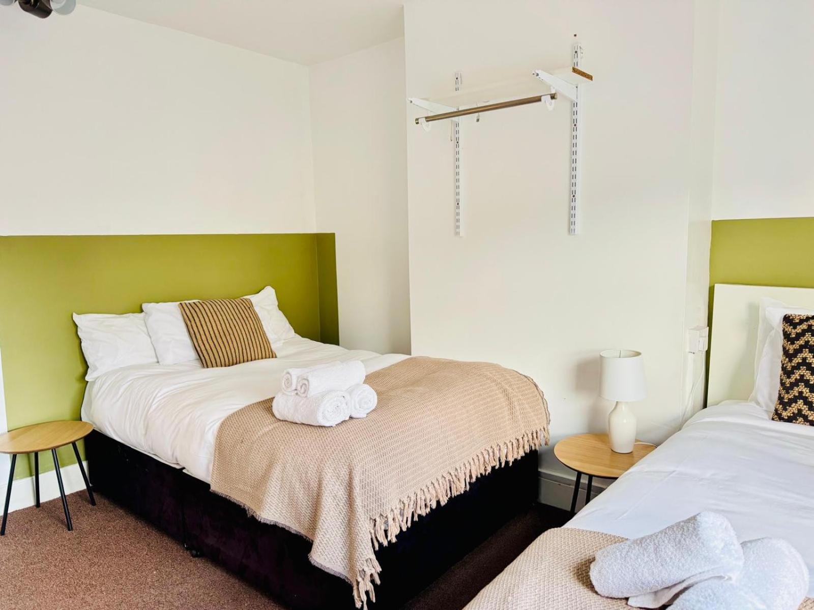 Lovely Dog Friendly, 3 Bed Home Sleeps 8, With Parking & Fenced Garden Work Contractor Leisure, Jasper 캠브리지 외부 사진
