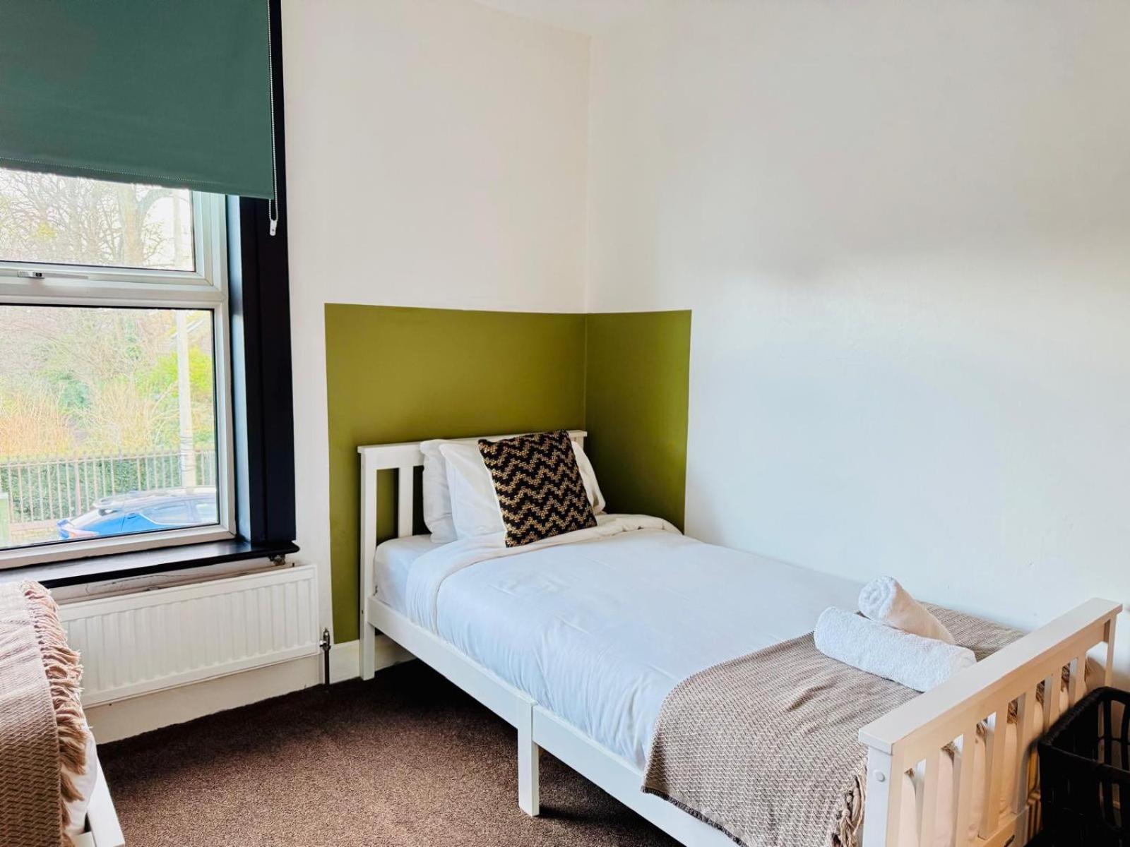 Lovely Dog Friendly, 3 Bed Home Sleeps 8, With Parking & Fenced Garden Work Contractor Leisure, Jasper 캠브리지 외부 사진